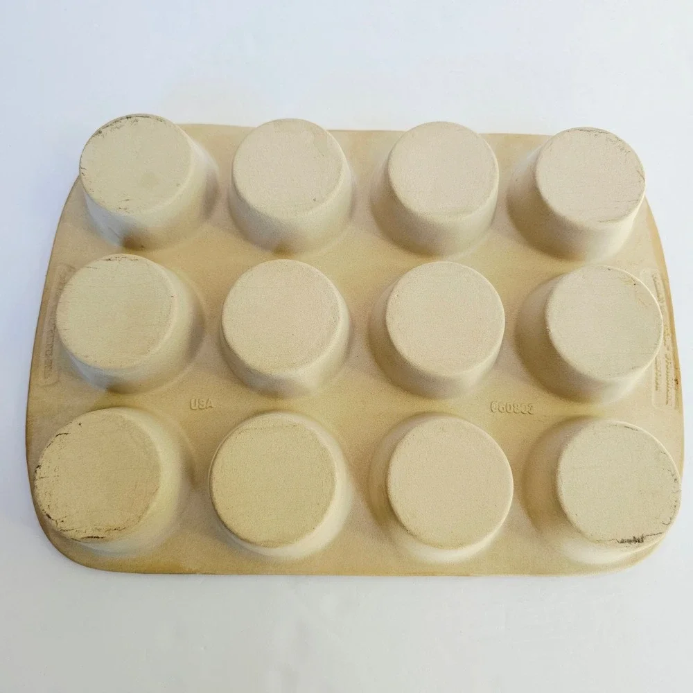 Vintage Pampered Chef Stoneware Muffin Pan 1465 Family Heritage Classics Baking